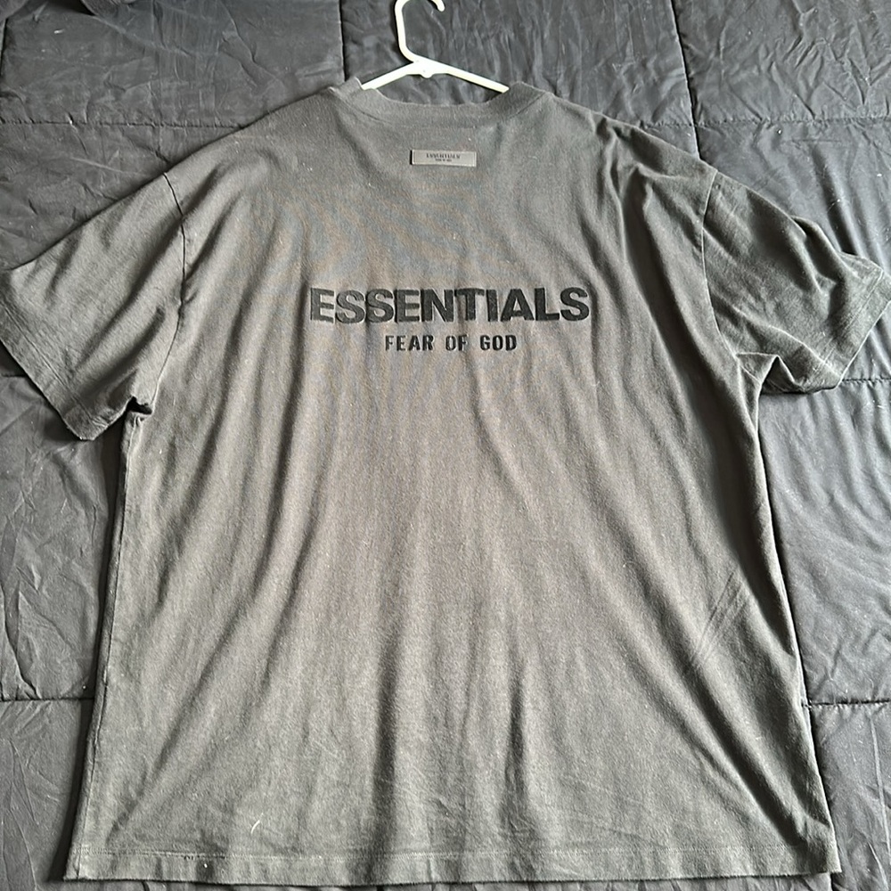 Tshirt essential fear of God